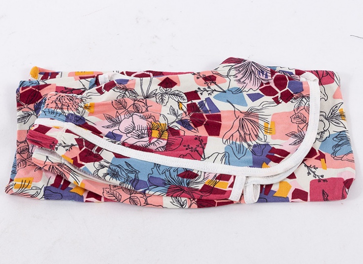 ست تاپ و شلوارک طرحدار دخترانه