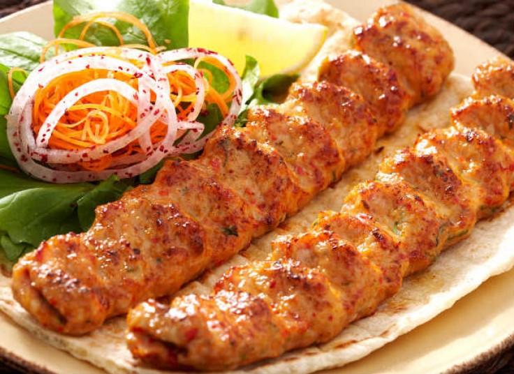 رستوران خانوادگی کوچه باغ