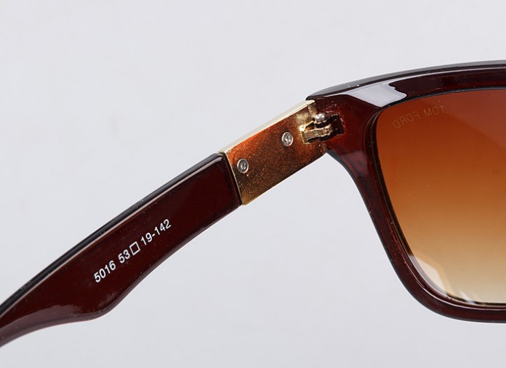 عینک آفتابی زنانه طرح Tom Ford