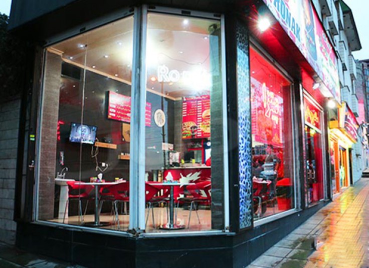 منوی باز پیتزا و ساندویچ فست فود روناک