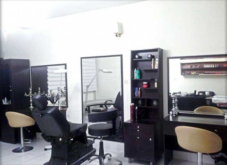 سالن زیبایی سمیرا امیری