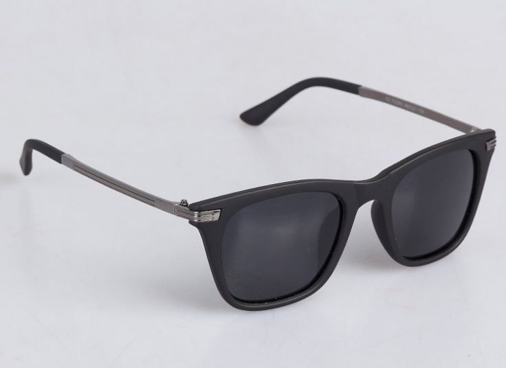 عینک آفتابی پلورایز Aedoll