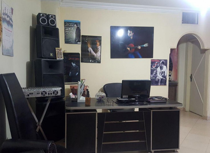 آموزش گیتار در آکادمی رومبا