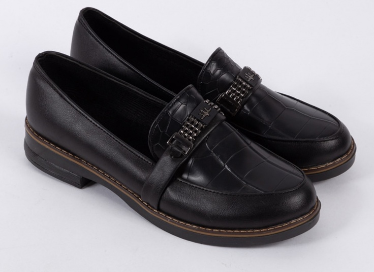 کفش کالج زنانه