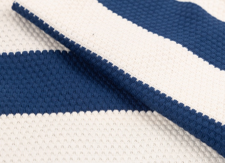 بلوز مردانه راه راه نیم زیپ New Collection