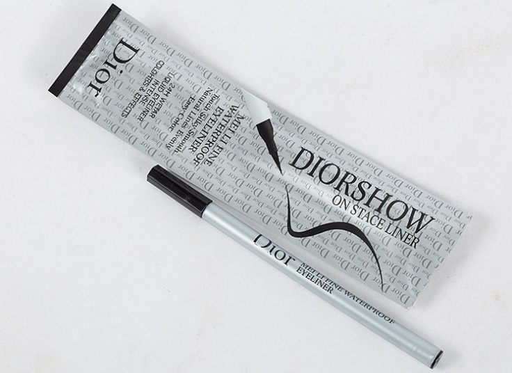 خط چشم طرح Dior