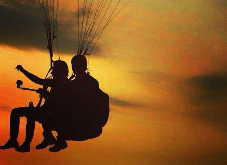 پرواز با پاراموتور 