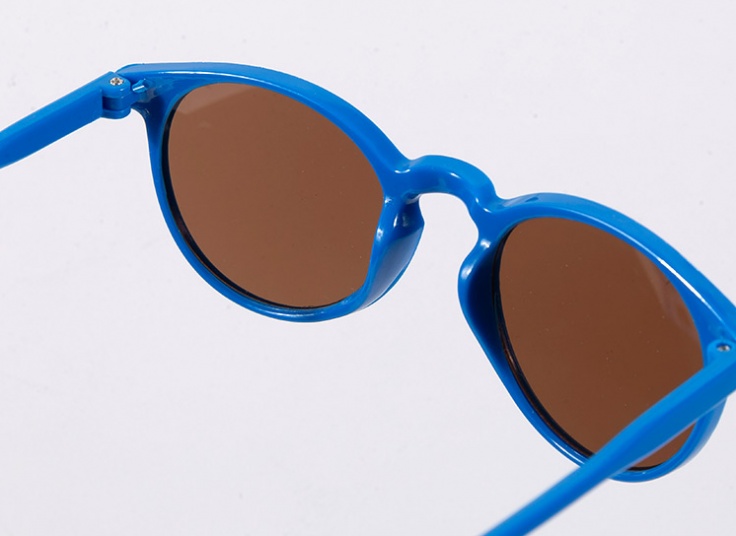 عینک رنگی بچگانه