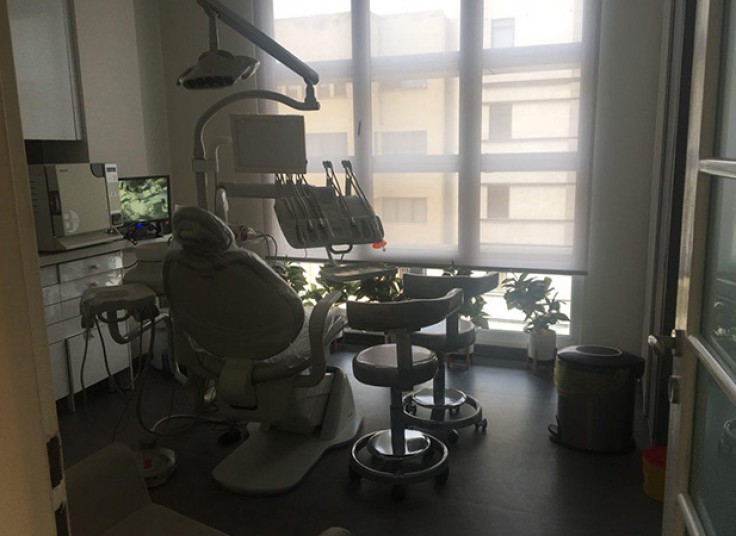 جرم گیری و بروساژ دو فک دکتر سولماز امانی