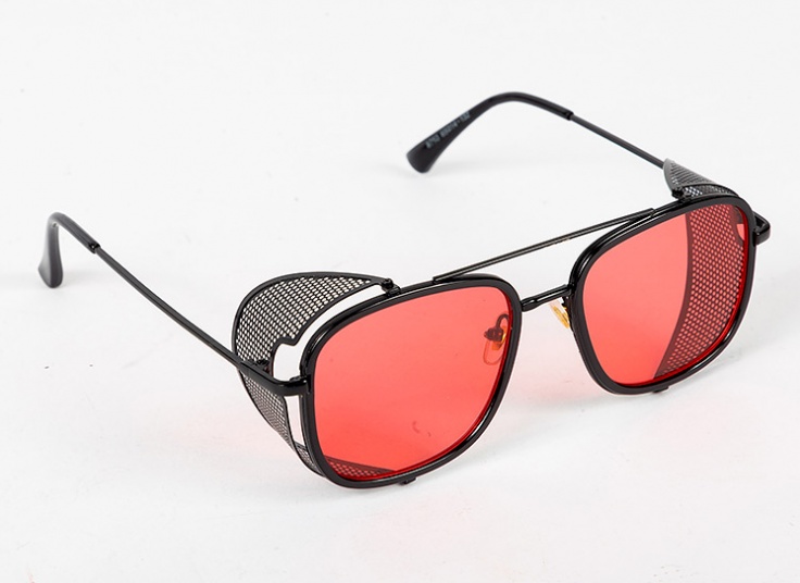 عینک آفتابی بغل توری