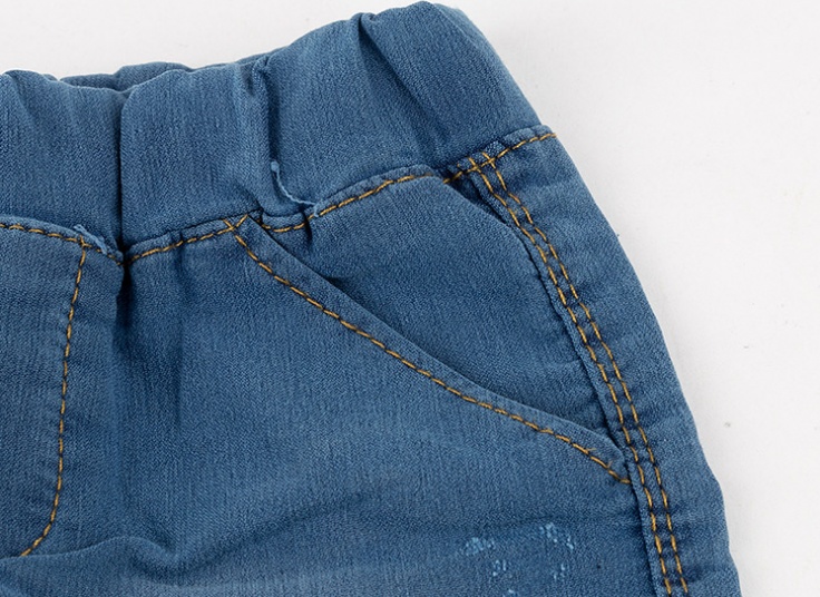 شلوارک جین بچگانه