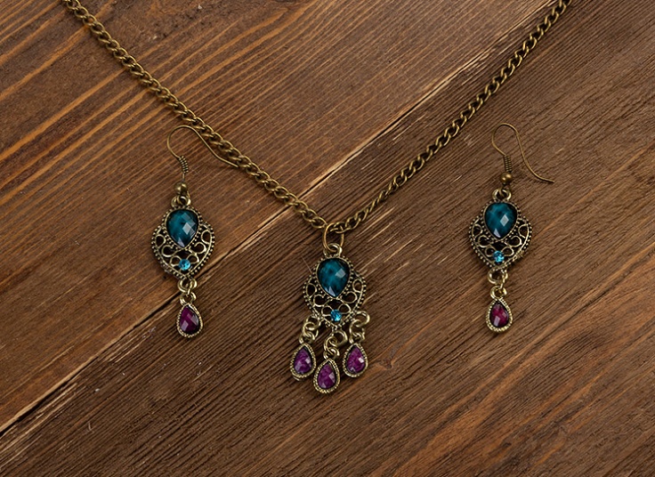 نیم ست زیورآلات طرح اسلیمی