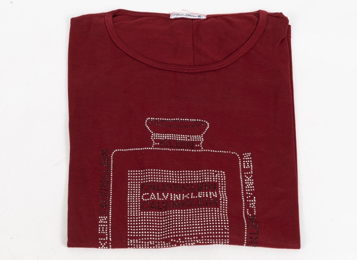 تیشرت زنانه طرح Calvin Klein