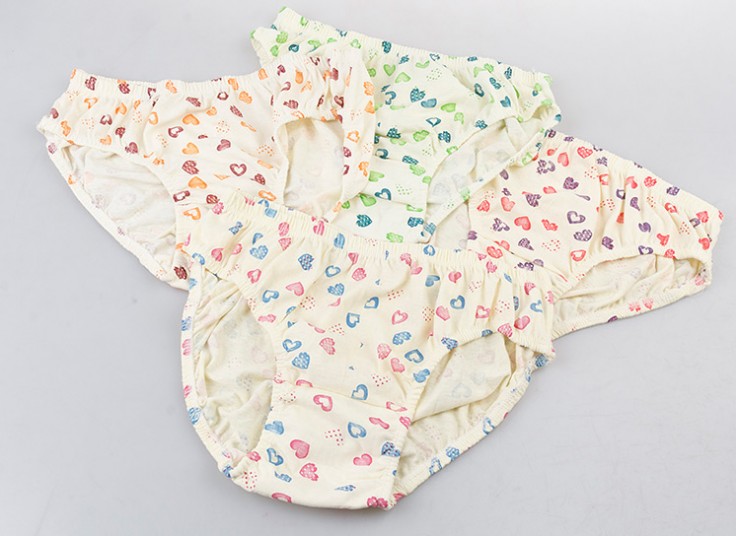 پکیج چهار تایی لباس زیر زنانه طرحدار