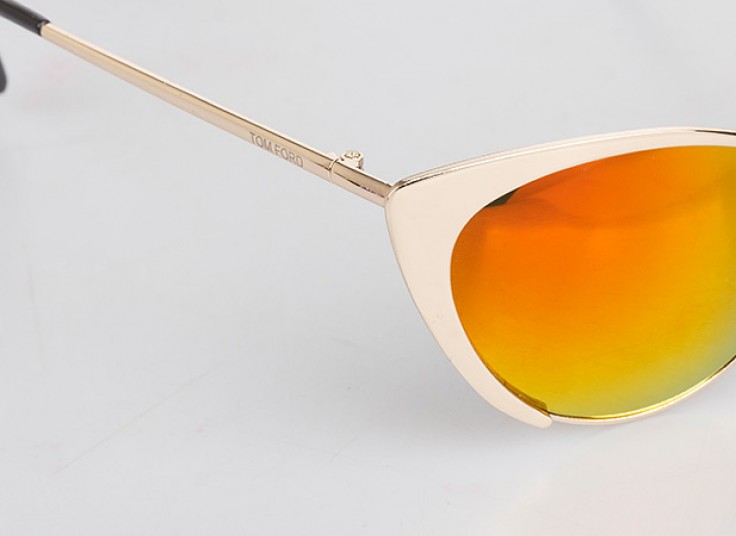 عینک آفتابی طرح Tom Ford