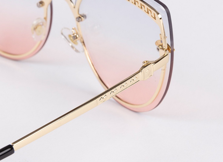 عینک آفتابی زنانه GUCCI سری Rimless