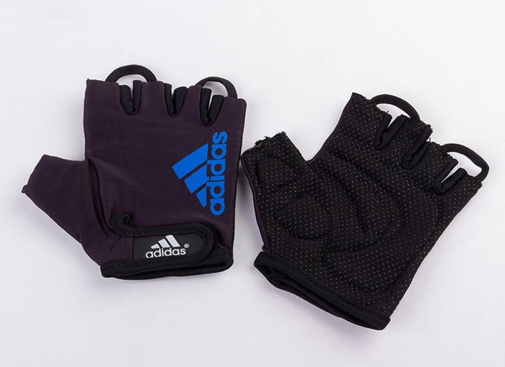 دستکش ورزشی