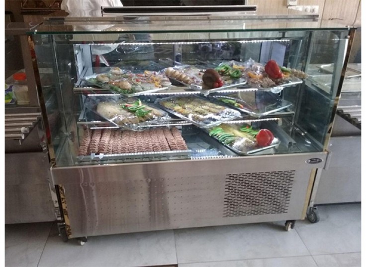 رستوران چنگال پلاس