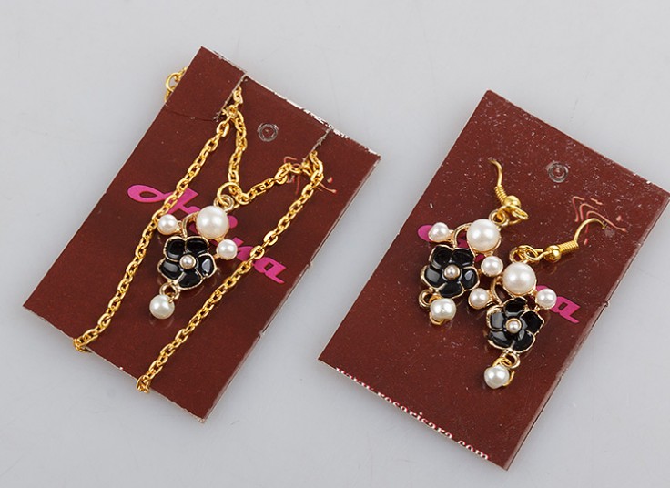 نیم ست زیورآلات ATLINA