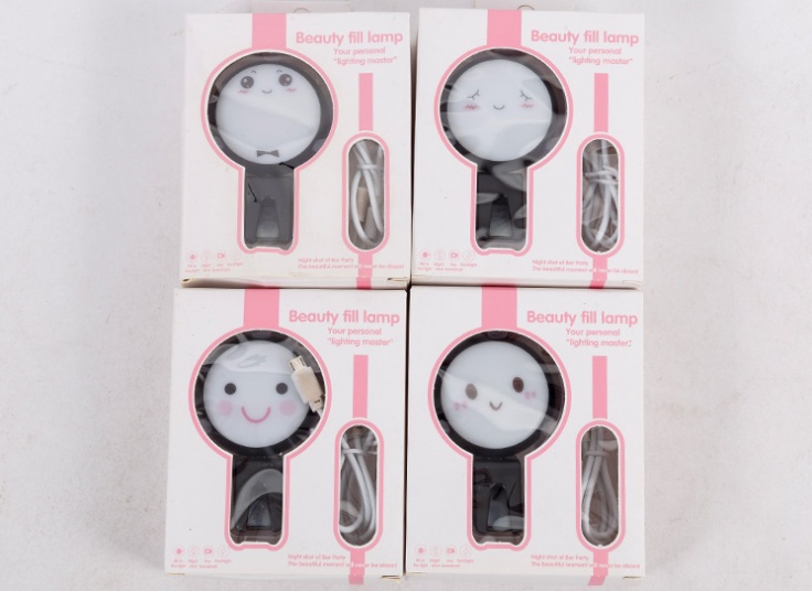 رینگ لایت عروسکی