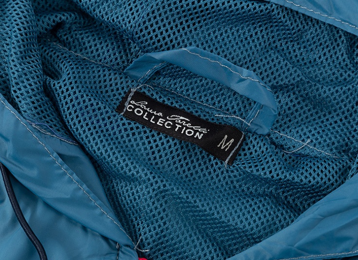 بادگیر کلاهدار Laura Torelli