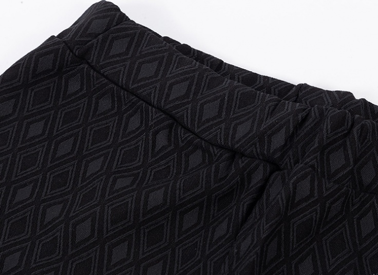 شلوار ساپورت طرحدار