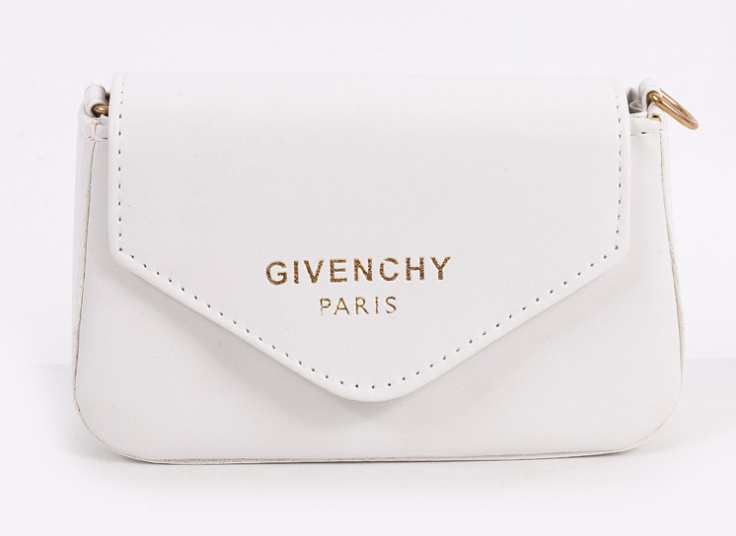 کیف پاسپورتی طرح Givenchy