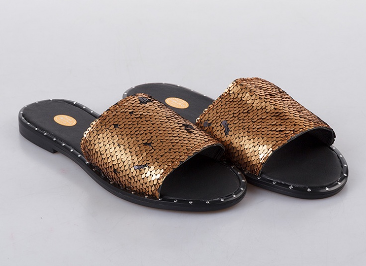 صندل زنانه پولکی Leaza