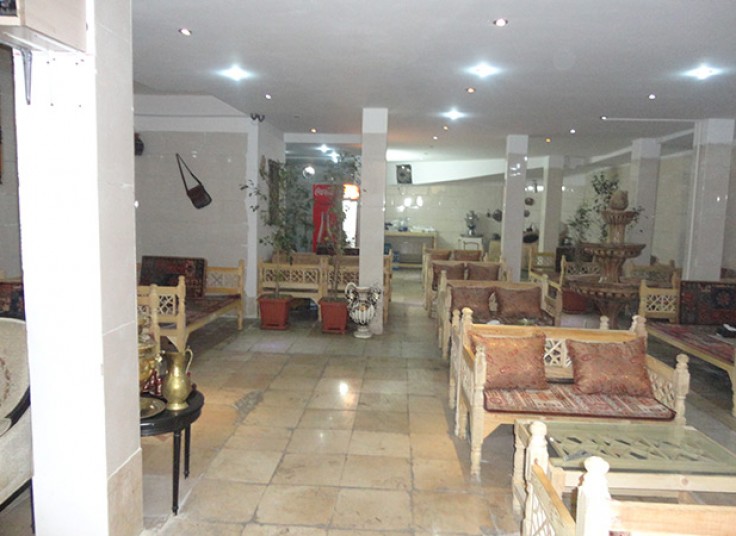 دیزی و سرویس قلیان سفره خانه شبستان