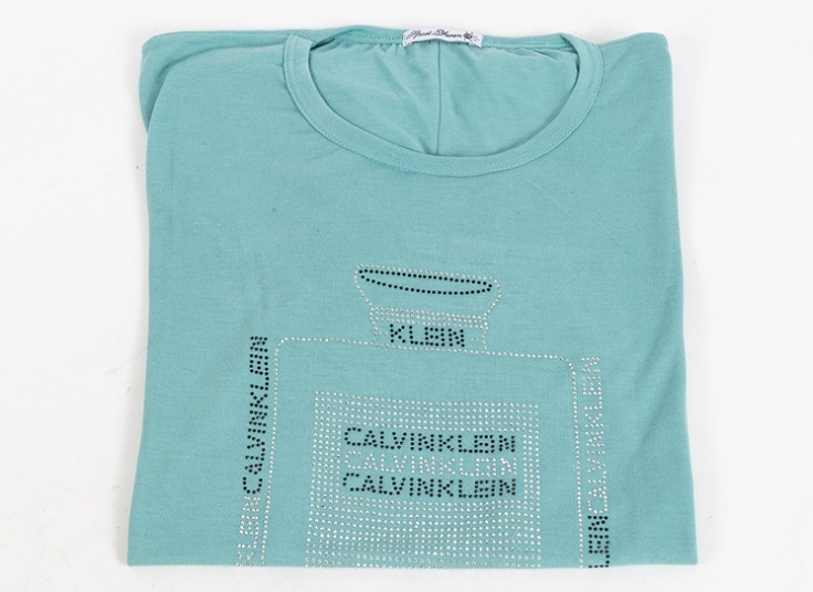 تیشرت زنانه طرح Calvin Klein