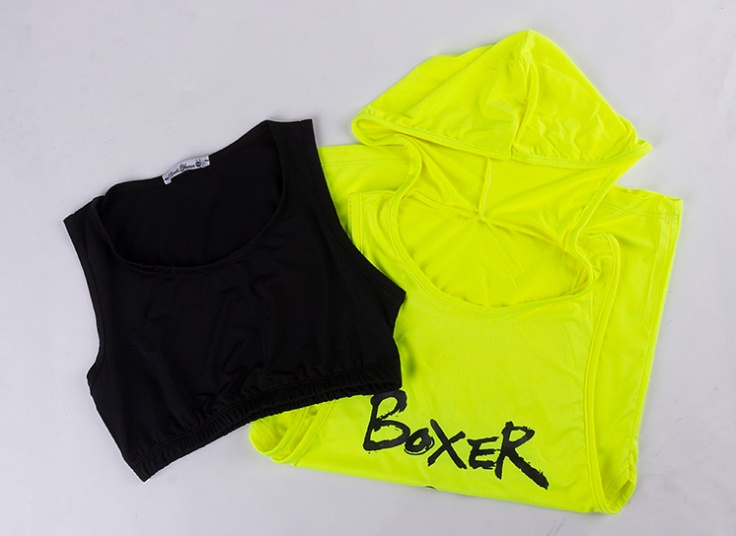 ست دو تکه لباس ورزشی زنانه