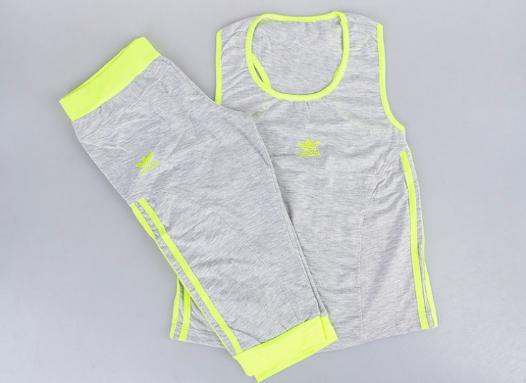 تاپ و برمودا زنانه طرح adidas