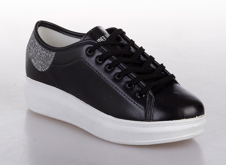 کفش اسنیکرز زنانه Alexander McQueen