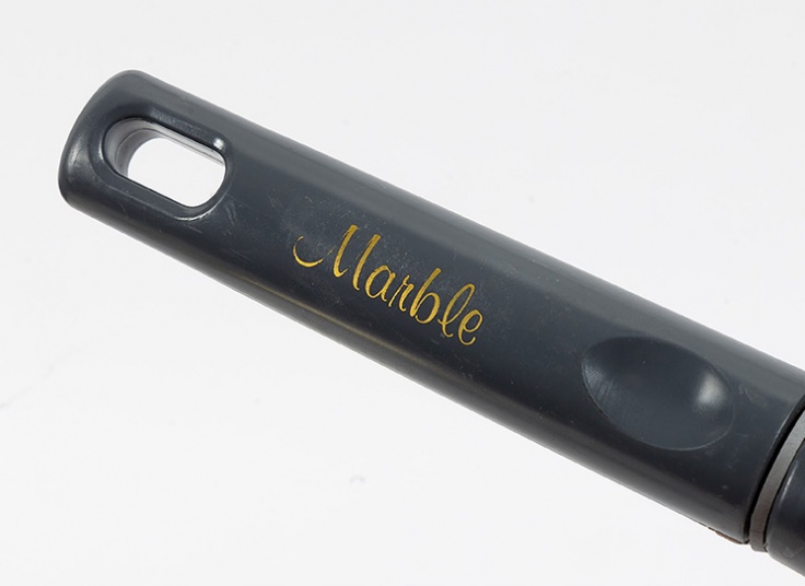 پیتزا بر Marble