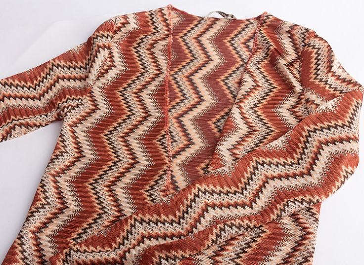 مانتو جلوباز طرحدار HMK