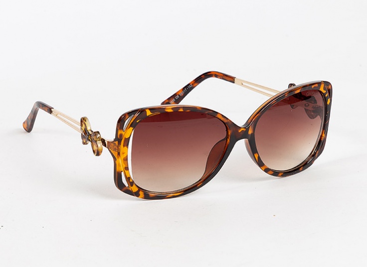 عینک زنانه طرح chanel