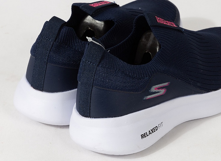 کتانی جورابی زنانه Skechers