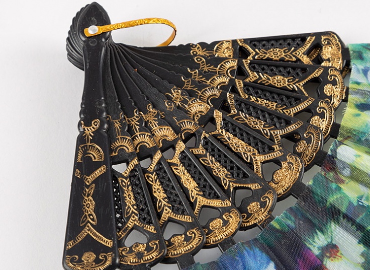 بادبزن دستی تاشو