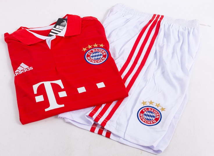 ست تیشرت و شلوارک باشگاهی