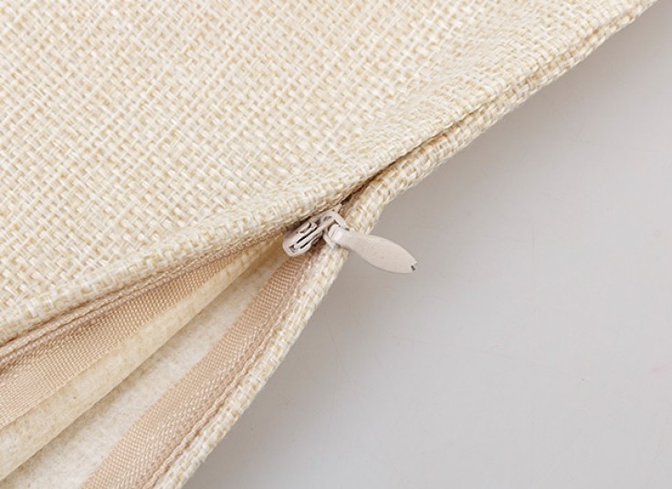 کاور کوسن طرحدار LC Waikiki