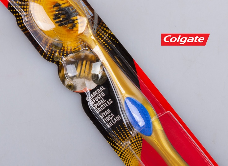 مسواک زغالی 360 Colgate