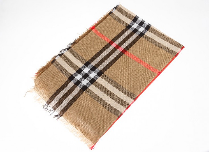 شال و روسری پشمی طرح Burberry