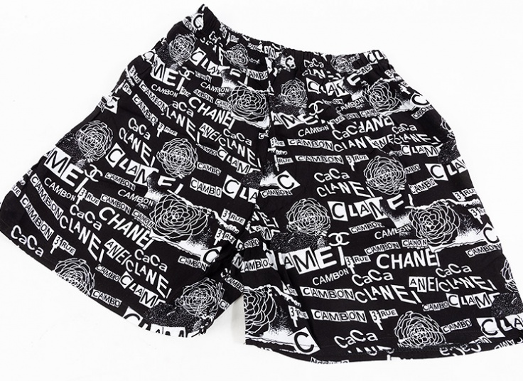 شورتک طرحدار زنانه