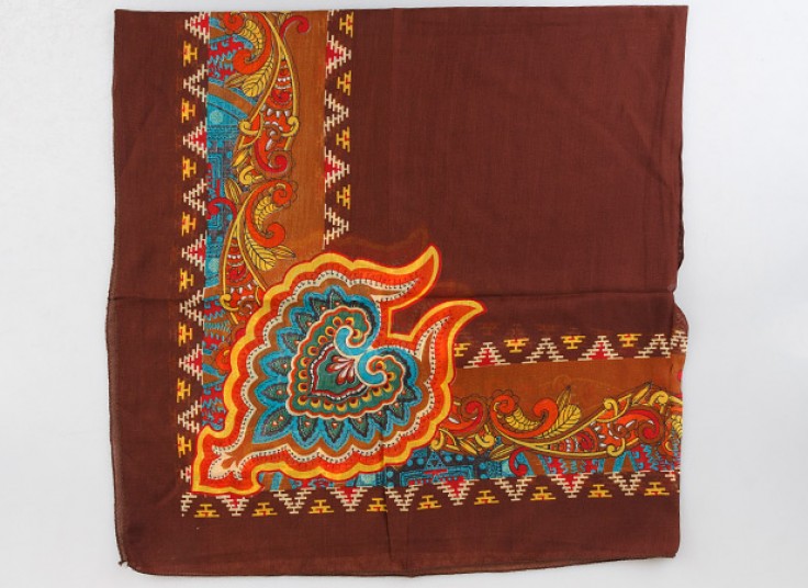 روسری قواره دار Glosbe