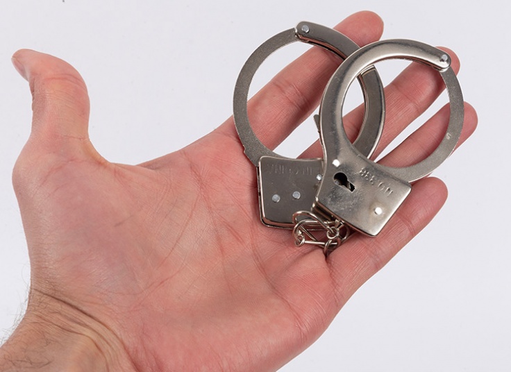 دستبند اسباب بازی HANDCUFFS