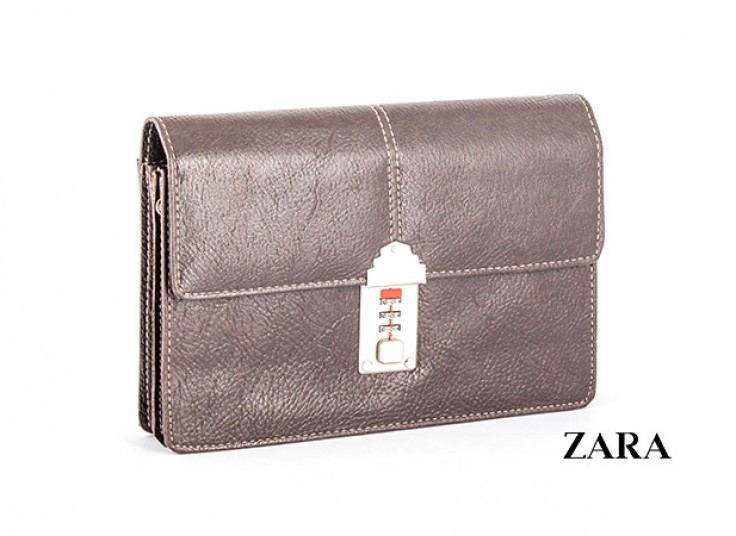 کیف پاسپورتی رمزدار ZARA