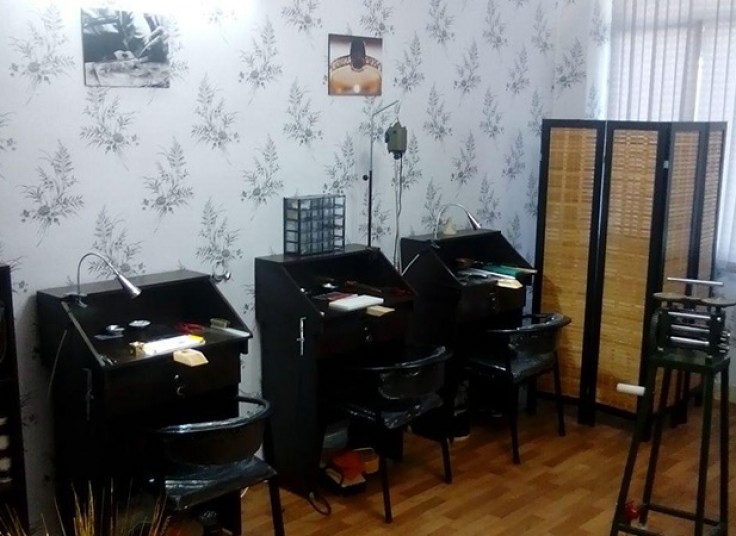 طلا و جواهرسازی موسسه فروغ فلق