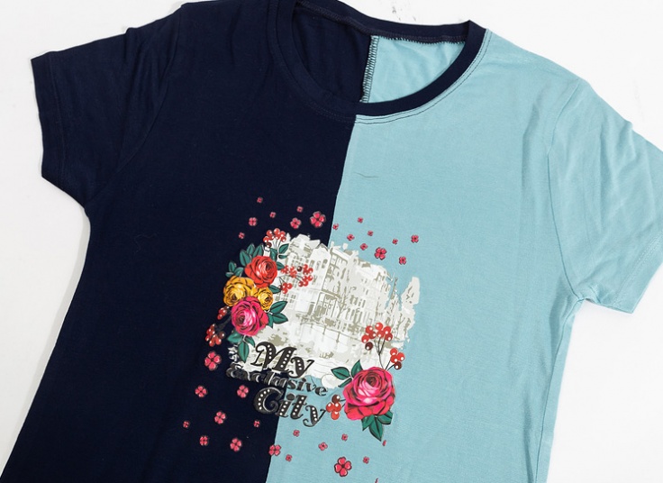 تیشرت زنانه طرح گل