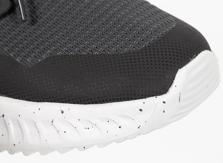 کتانی مردانه Skechers