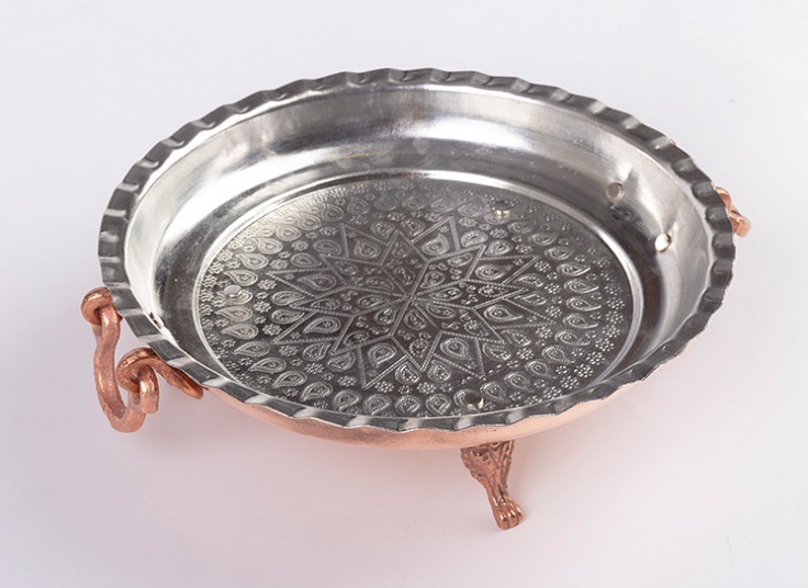 ظروف مسی طرحدار